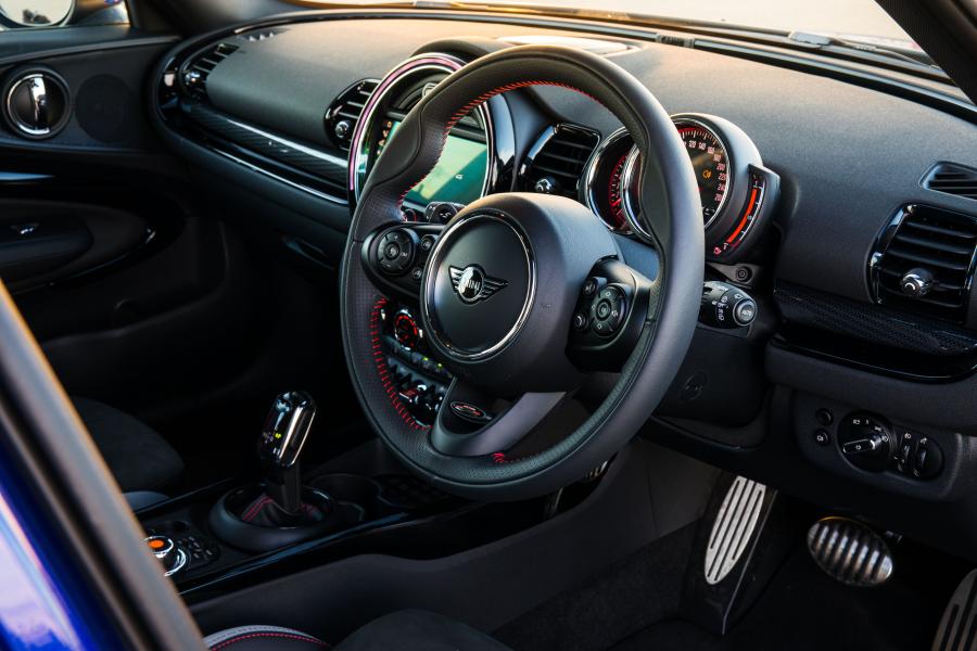 Торпедо Mini John Cooper Works Clubman (F54) 2019 года  (AU) (фото 25 из 38)